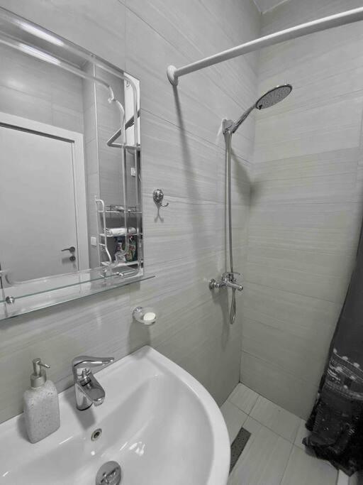 2+1 Apartment - Tirana City Center Екстериор снимка